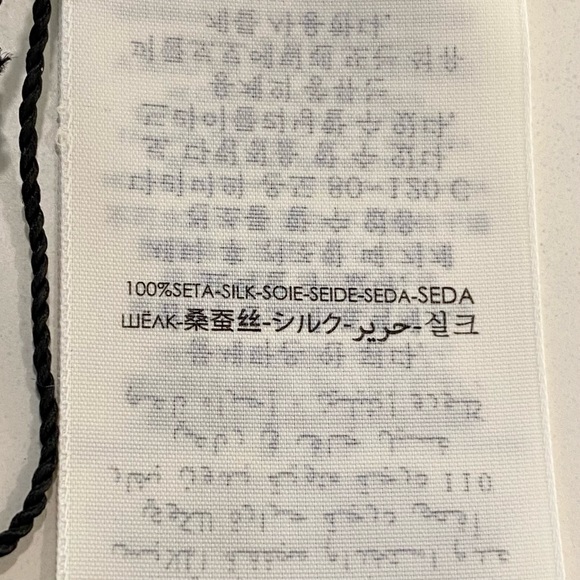 Gucci x Disney Mickey Mouse Floral Print Scarf Wrap - Picture 8 of 11